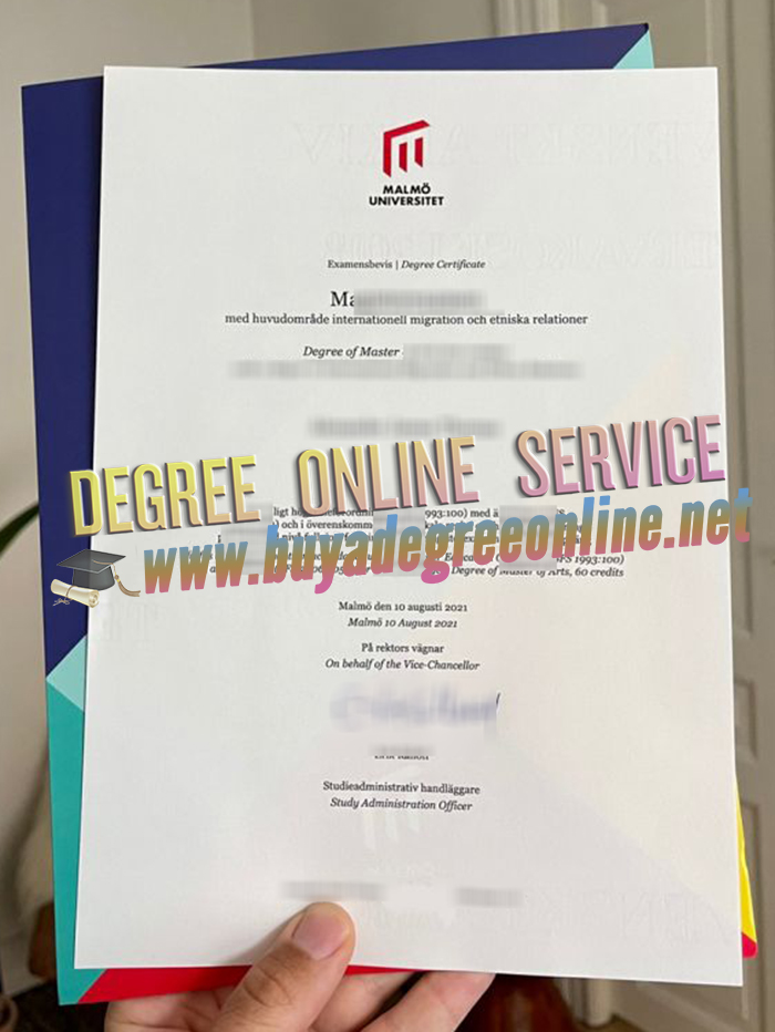 [Image: Malm%C3%B6-universitet-diploma1.jpg]